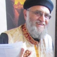 Father Antonios Makaryus